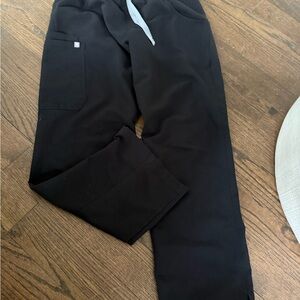 Black Cargo Scrub Fig pants